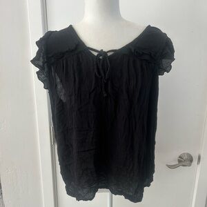 Light Breathable Linen ruffle top Black